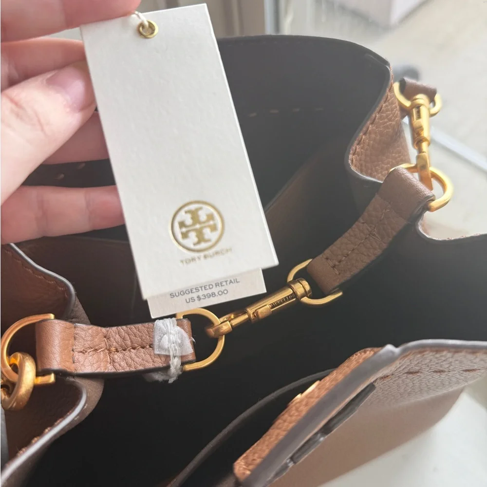 Tory Burch McGraw small bucket bag in moose - Picture 8 of 9